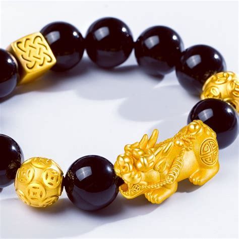 Chinese Good Luck Bracelets .